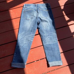 White House black market capris size 4